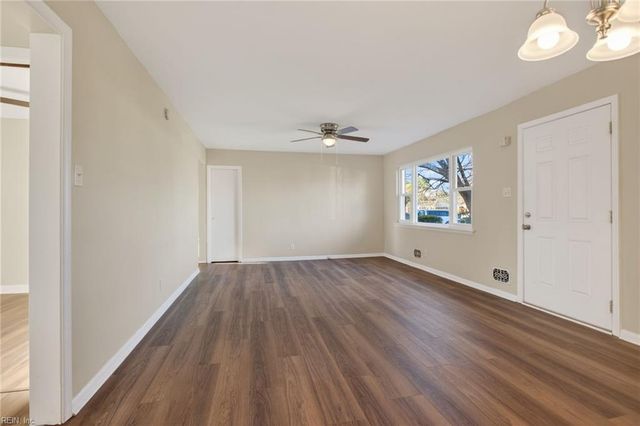 6305 Knob Hill DR, Virginia Beach, VA 23464