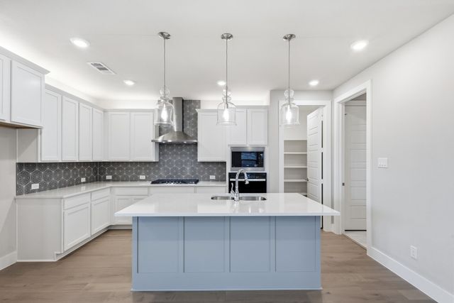 2912 Weslyan Oak Street, Bedford, TX 76021