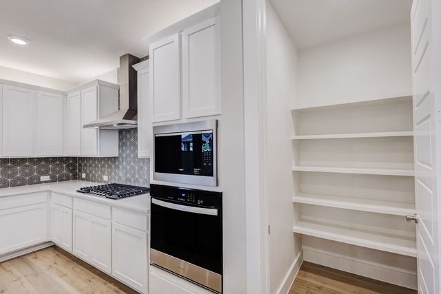 2912 Weslyan Oak Street, Bedford, TX 76021