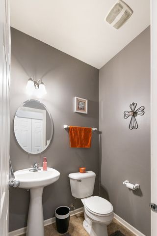 8512 Foxborough Way, Joliet, IL 60431