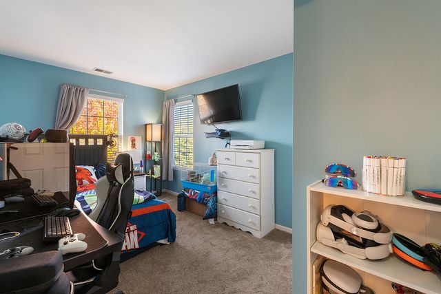 8512 Foxborough Way, Joliet, IL 60431