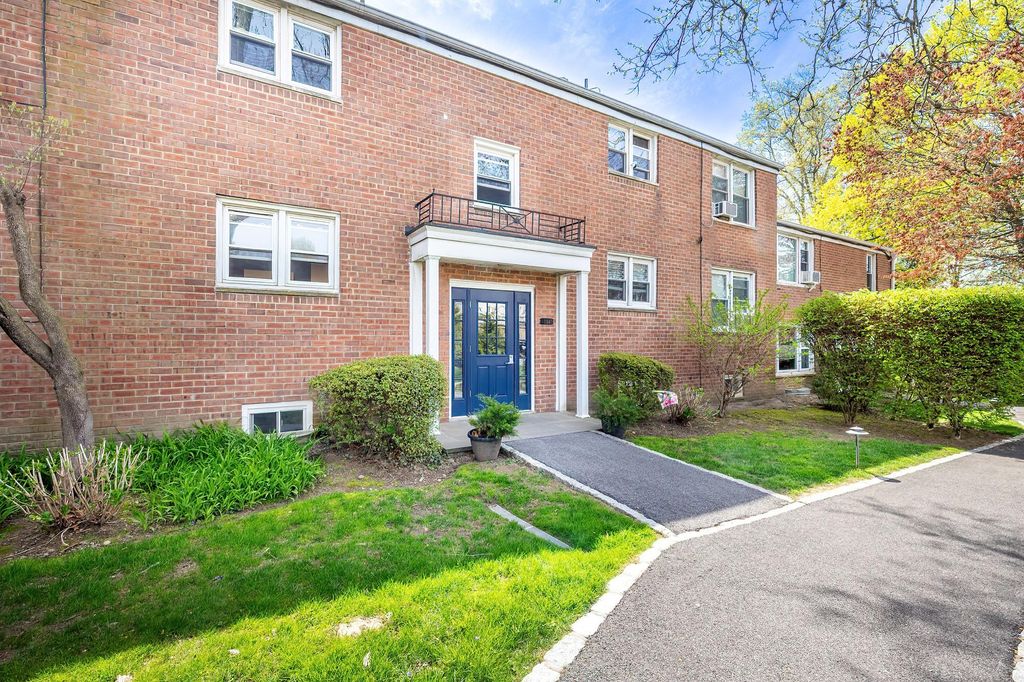 114 Lawn Terrace 1B, Mamaroneck, NY 10543