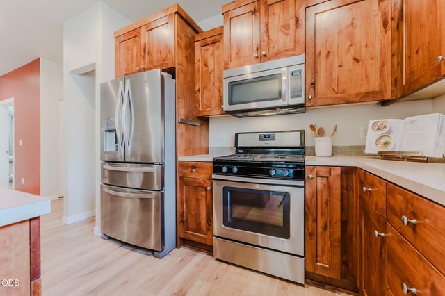 640 SE Reed Market Road, Bend, OR 97702