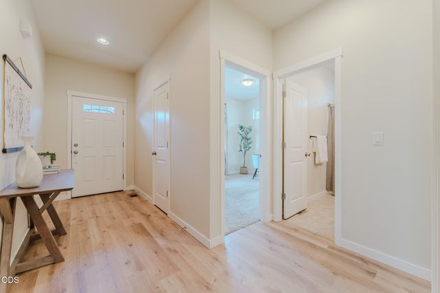 640 SE Reed Market Road, Bend, OR 97702