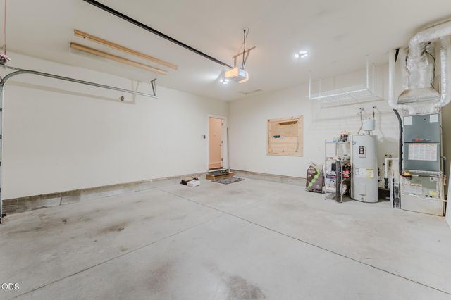 640 SE Reed Market Road, Bend, OR 97702
