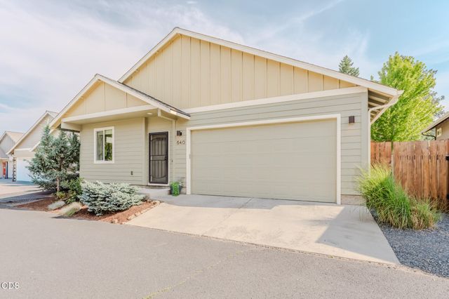 640 SE Reed Market Road, Bend, OR 97702