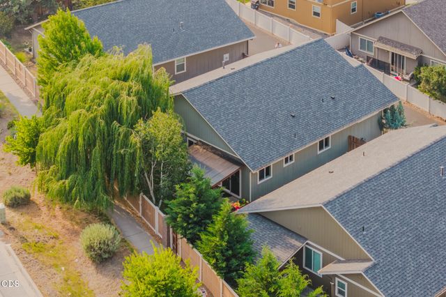 640 SE Reed Market Road, Bend, OR 97702