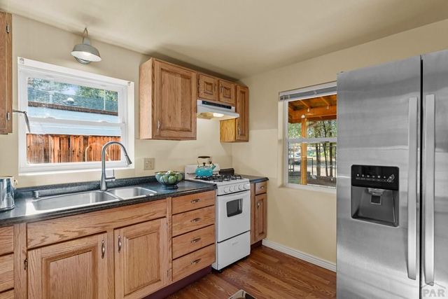 905 Damson St, Pueblo, CO 81001