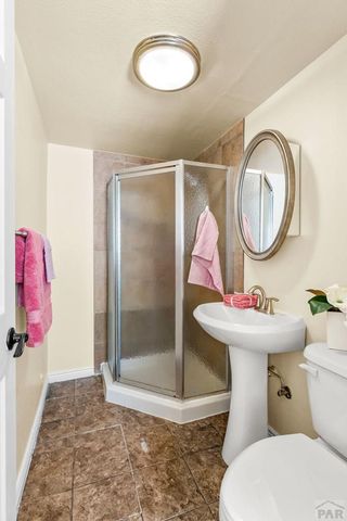 905 Damson St, Pueblo, CO 81001