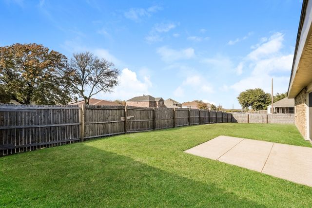 617 Faye Street, Desoto, TX 75115