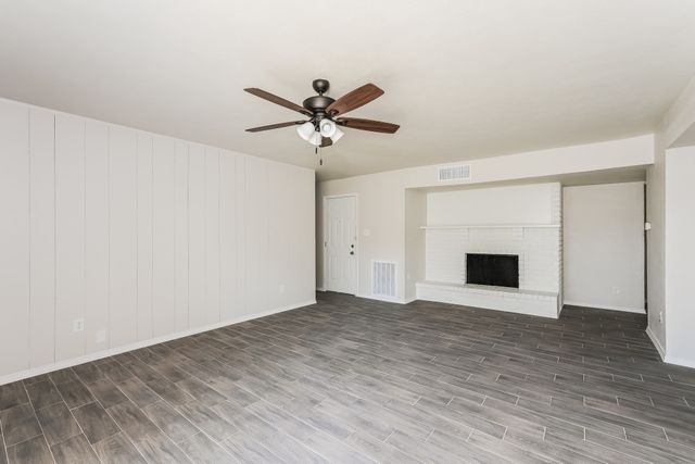 617 Faye Street, Desoto, TX 75115