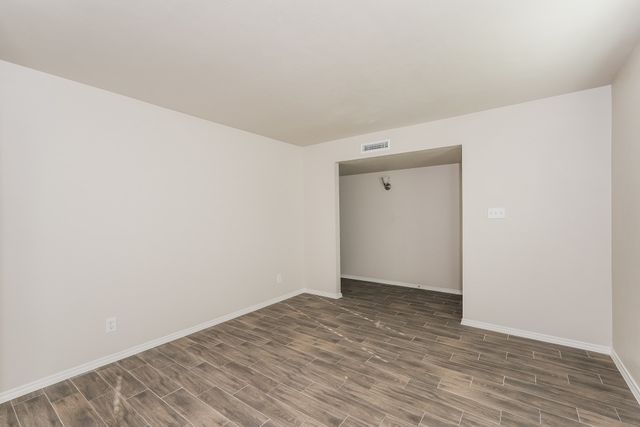 617 Faye Street, Desoto, TX 75115