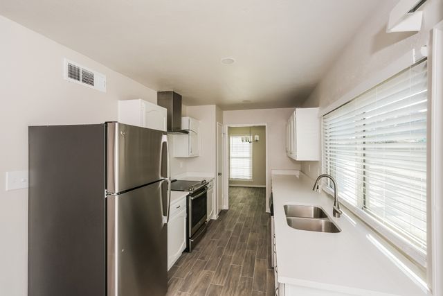 617 Faye Street, Desoto, TX 75115