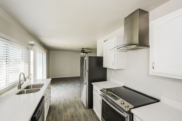 617 Faye Street, Desoto, TX 75115