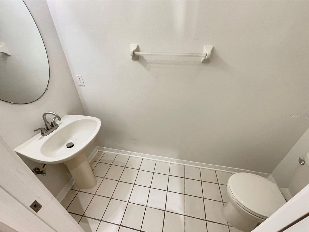 Image 14 of property listing at 3834 REGENTS WAY, Oviedo, FL 32765