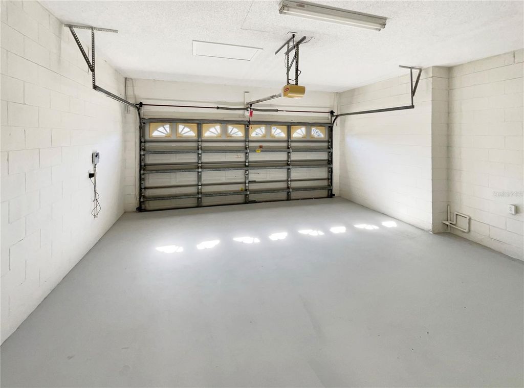 Image 16 of property listing at 3834 REGENTS WAY, Oviedo, FL 32765