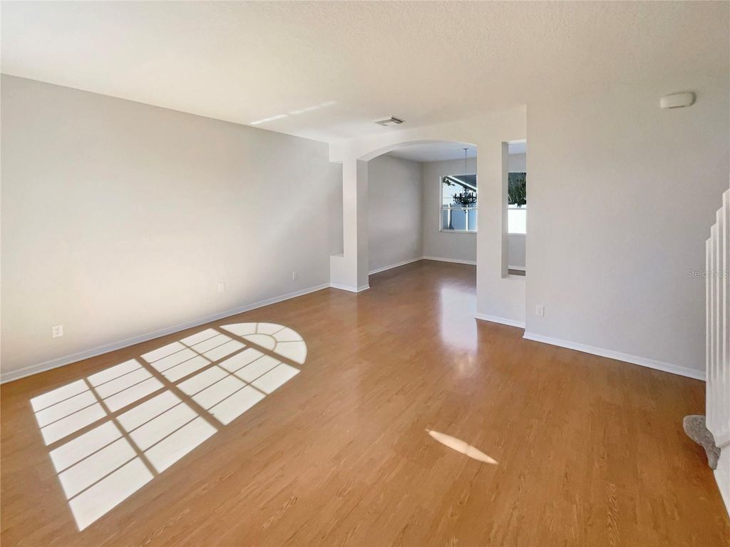 Image 3 of property listing at 3834 REGENTS WAY, Oviedo, FL 32765