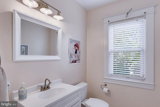 3030 IONA TER, Baltimore, MD 21214