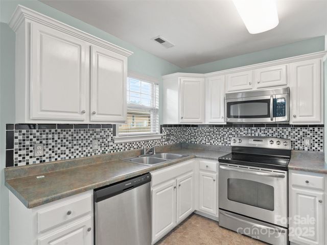 24 Torrington Avenue, Fletcher, NC 28732