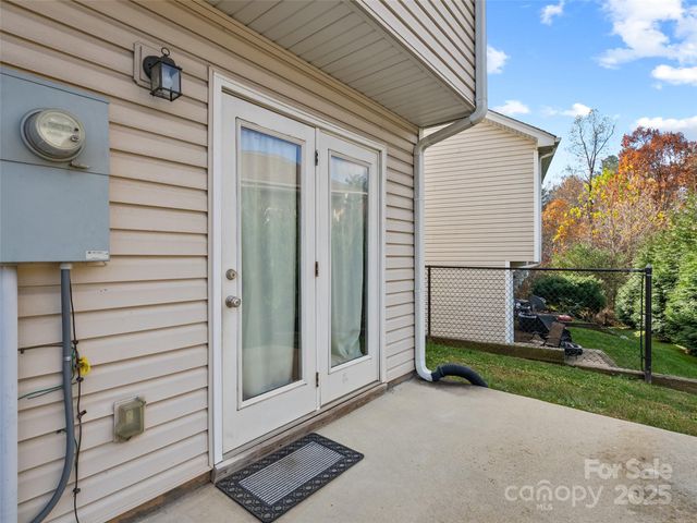 24 Torrington Avenue, Fletcher, NC 28732