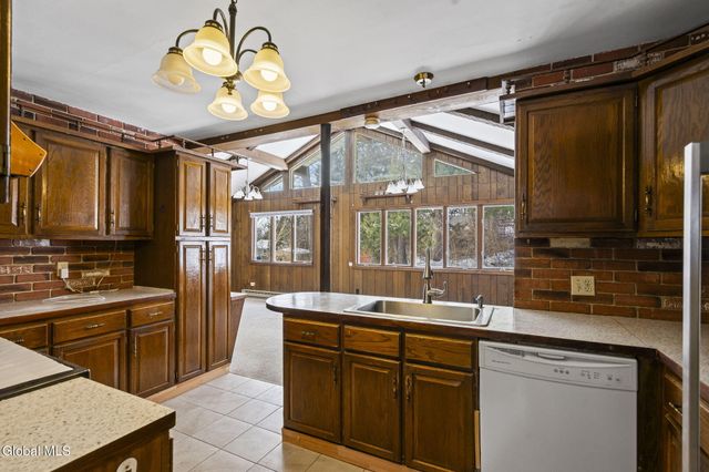 173 Marshall Avenue, Schenectady, NY 12304