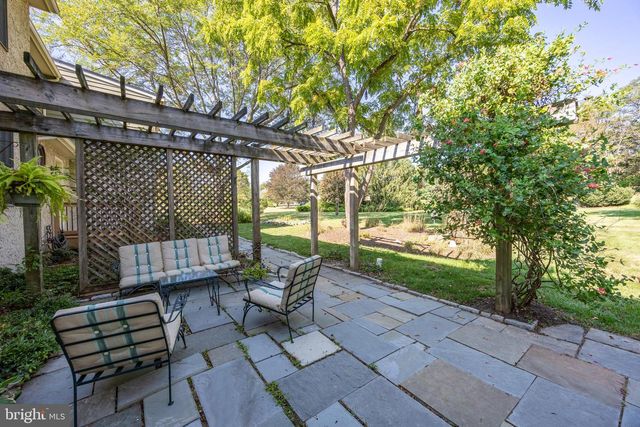 21 LEXINGTON MNR, Glenmoore, PA 19343