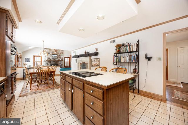 21 LEXINGTON MNR, Glenmoore, PA 19343