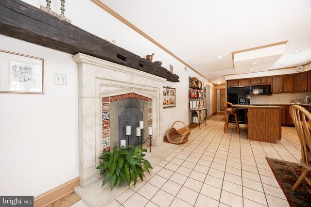 21 LEXINGTON MNR, Glenmoore, PA 19343