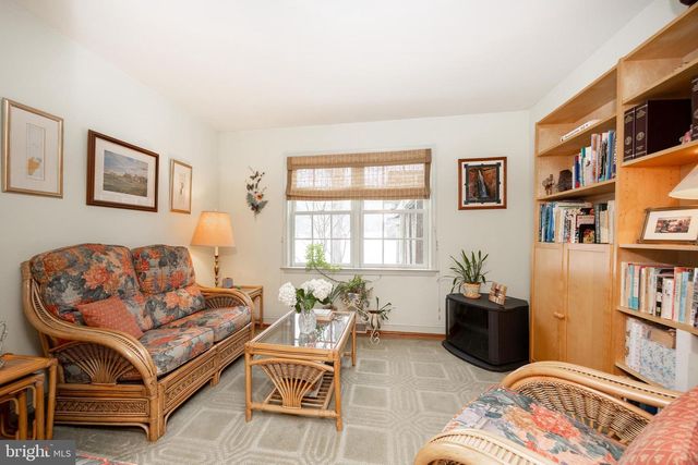 21 LEXINGTON MNR, Glenmoore, PA 19343