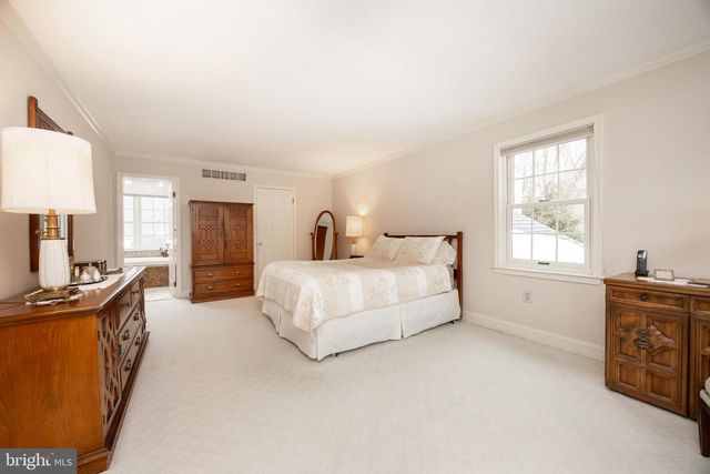 21 LEXINGTON MNR, Glenmoore, PA 19343