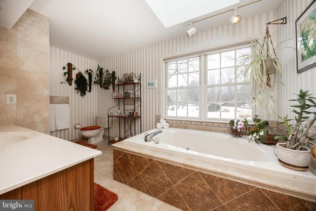 21 LEXINGTON MNR, Glenmoore, PA 19343