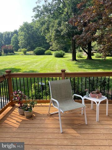 21 LEXINGTON MNR, Glenmoore, PA 19343