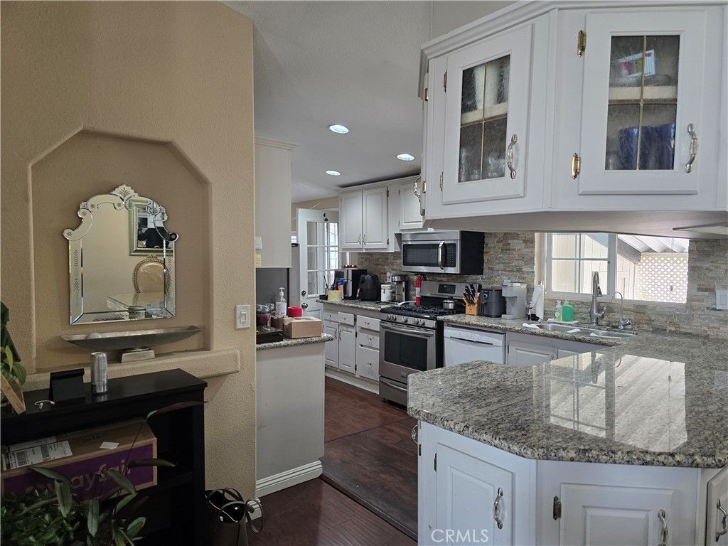 property-img