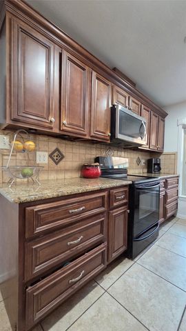 1807 Redbud Circle, Carrollton, TX 75006