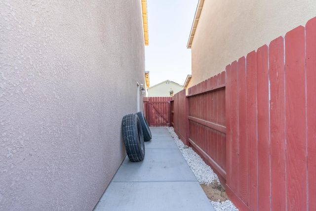 6466 W Richert Avenue, Fresno, CA 93723