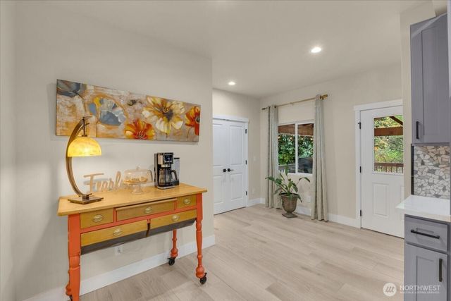 1273 Beach Drive E, Port Orchard, WA 98366