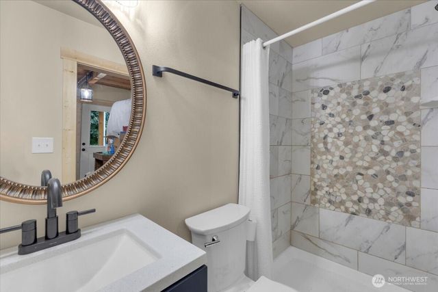 1273 Beach Drive E, Port Orchard, WA 98366