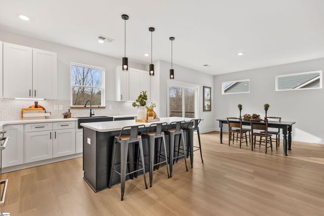 321 Serendipity Lane, Spartanburg, SC 29301