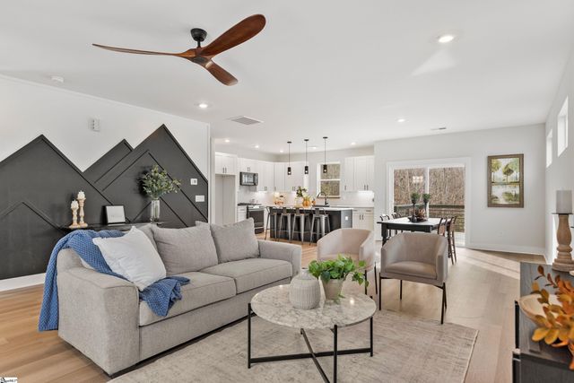 321 Serendipity Lane, Spartanburg, SC 29301