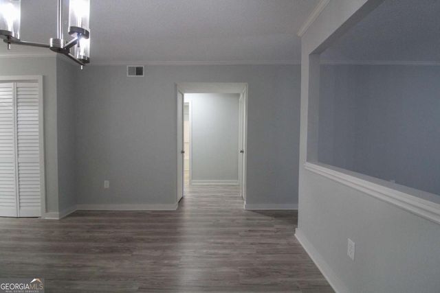 2505 W Broad Street 212, Athens, GA 30606