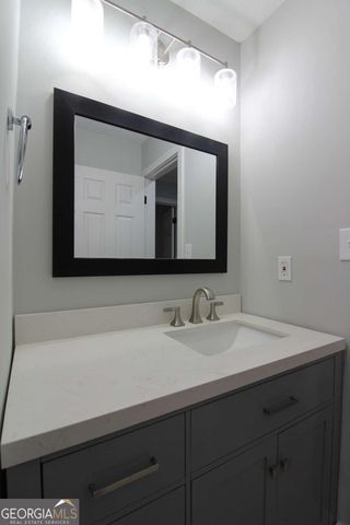 2505 W Broad Street 212, Athens, GA 30606