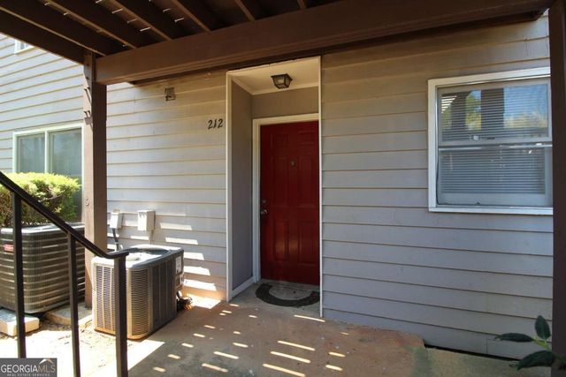 2505 W Broad Street 212, Athens, GA 30606