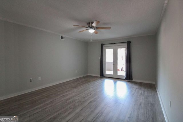2505 W Broad Street 212, Athens, GA 30606