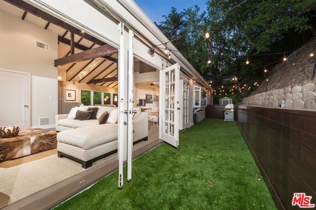 3401 Camino De La Cumbre, Sherman Oaks, CA 91423