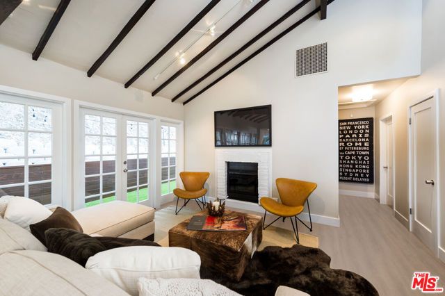 3401 Camino De La Cumbre, Sherman Oaks, CA 91423