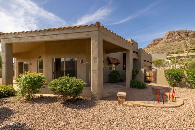 9987 E Fools Gold Place, Gold Canyon, AZ 85118