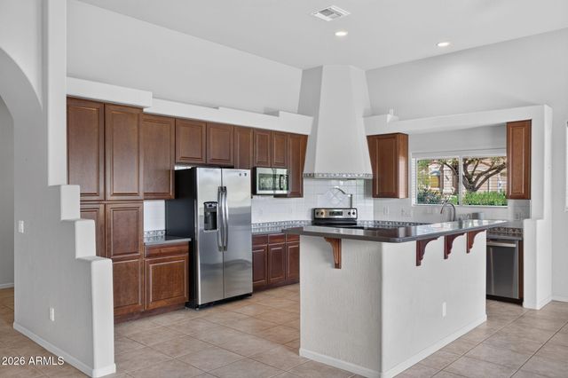 9987 E Fools Gold Place, Gold Canyon, AZ 85118