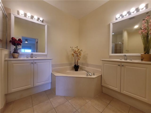 2582 Langrove Lane SW, Vero Beach, FL 32962
