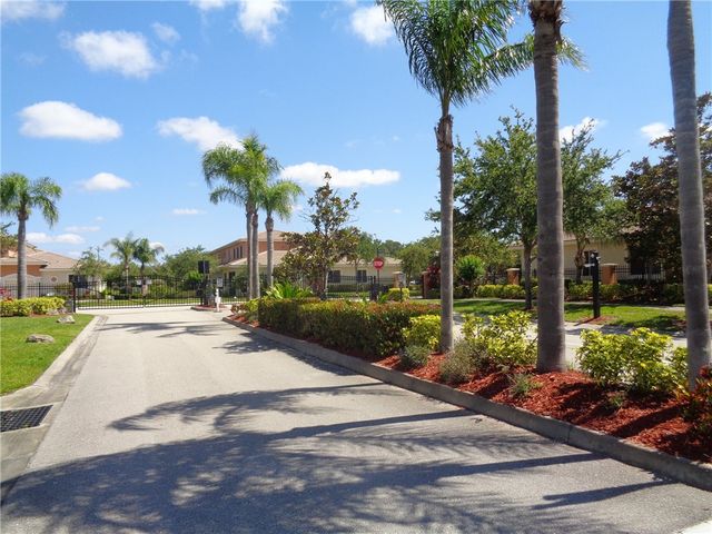 2582 Langrove Lane SW, Vero Beach, FL 32962