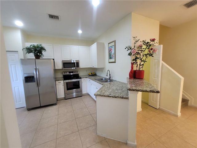 2582 Langrove Lane SW, Vero Beach, FL 32962